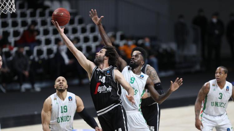 I cambi difensivi dell'Unics Kazan