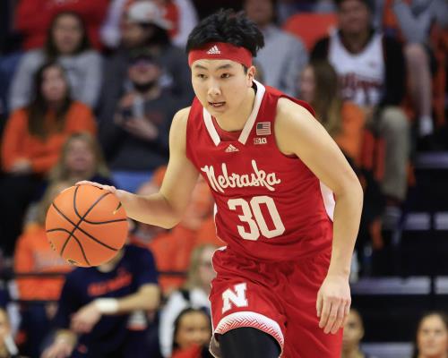 Nebraska, 5 Out e Keisei Tominaga