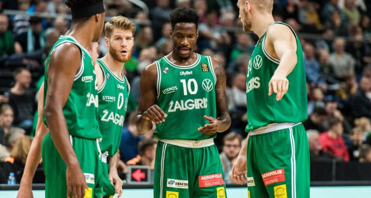 La rimessa dal fondo dello Zalgiris Kaunas