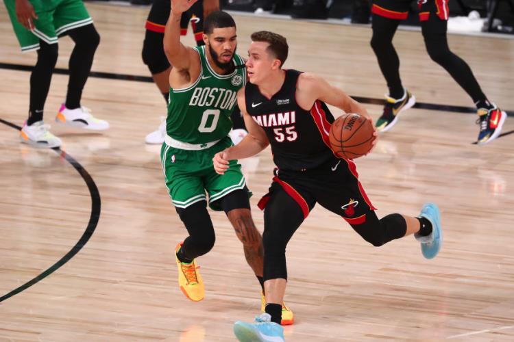 Il gioco Elbow Bunch dei Miami Heat